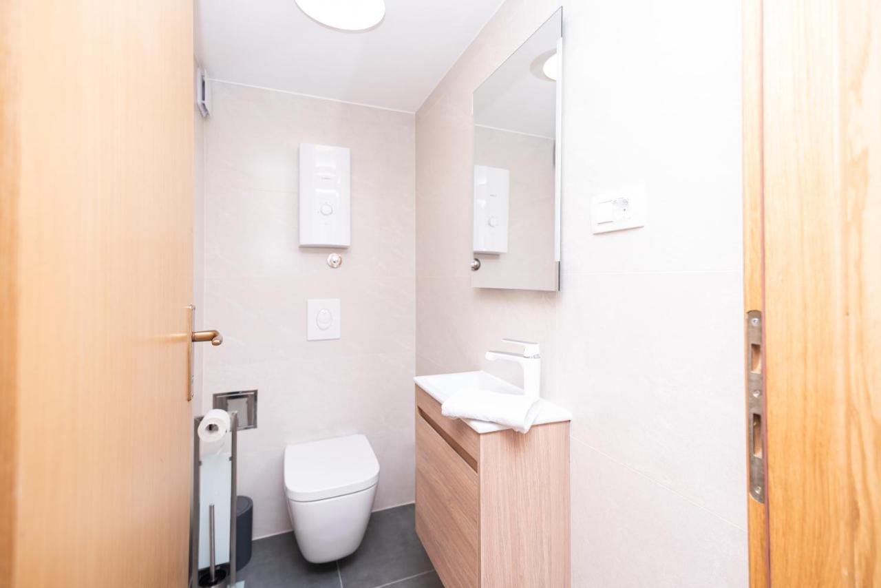 Apartment Emmi Omis Bagian luar foto